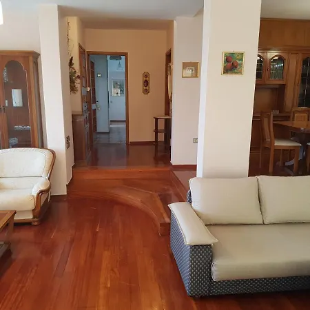 Luxury Athenian Riviera 135 Sqm At Voula * Афины